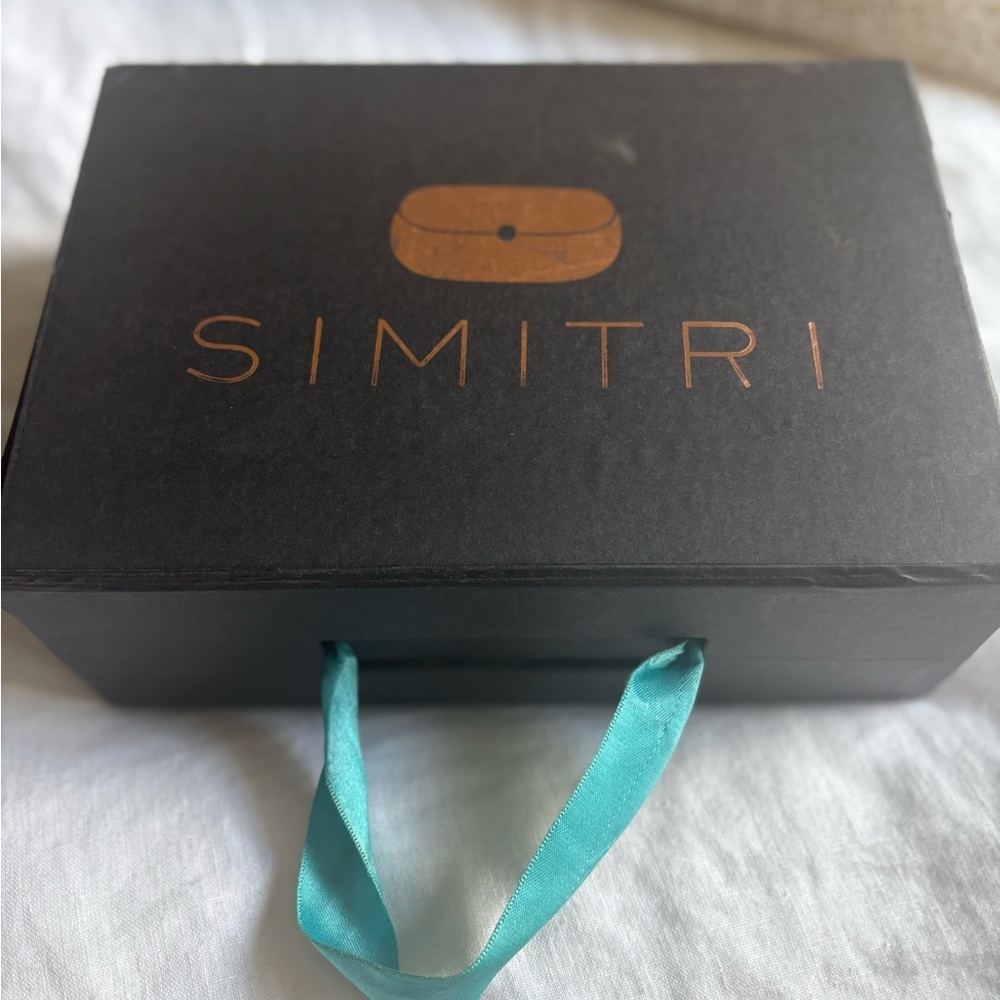 Simitri Burgundy Dreamy Clutch. Never used in original box. - Picture 9 of 12